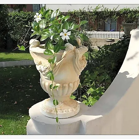 Bed & Breakfast Frich 4*